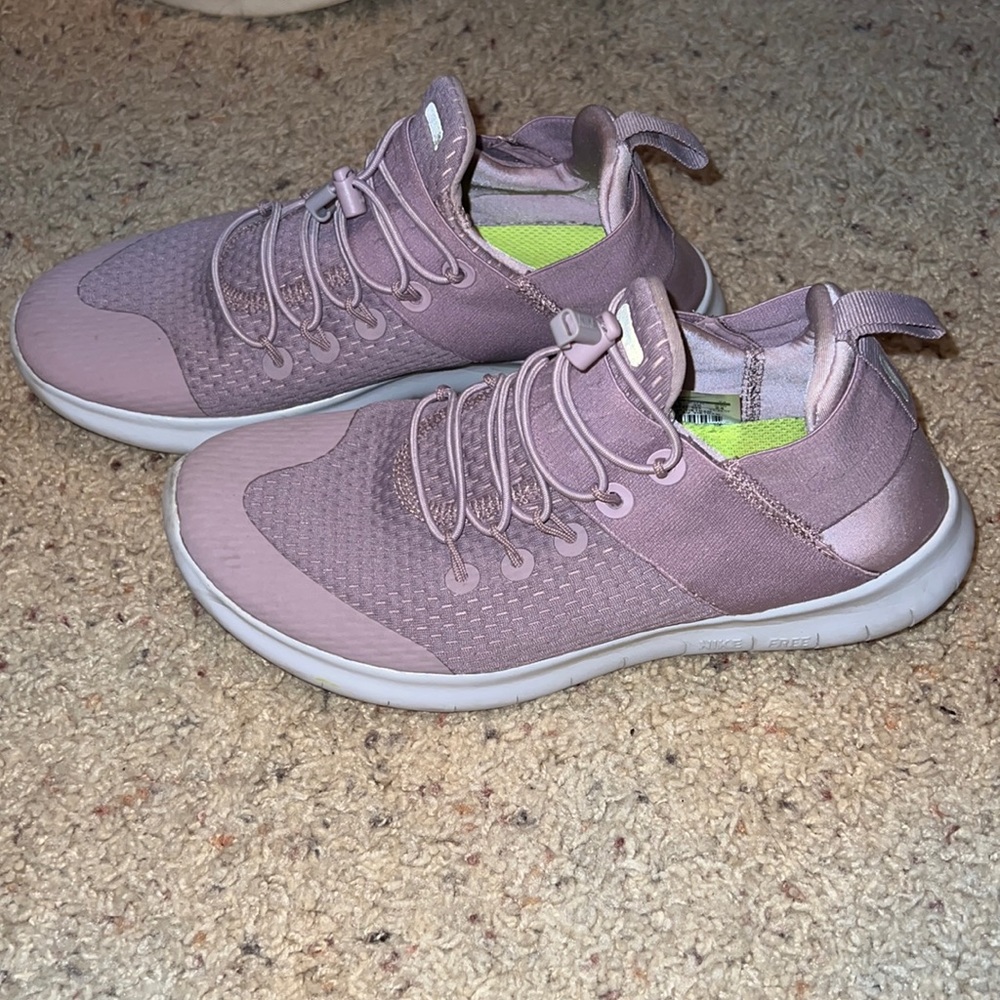 Women’s Nike Free Running Shoe